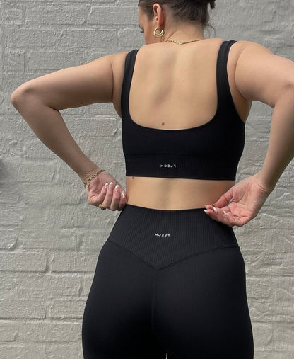 Seamless Ribbed Sports Bra - Black